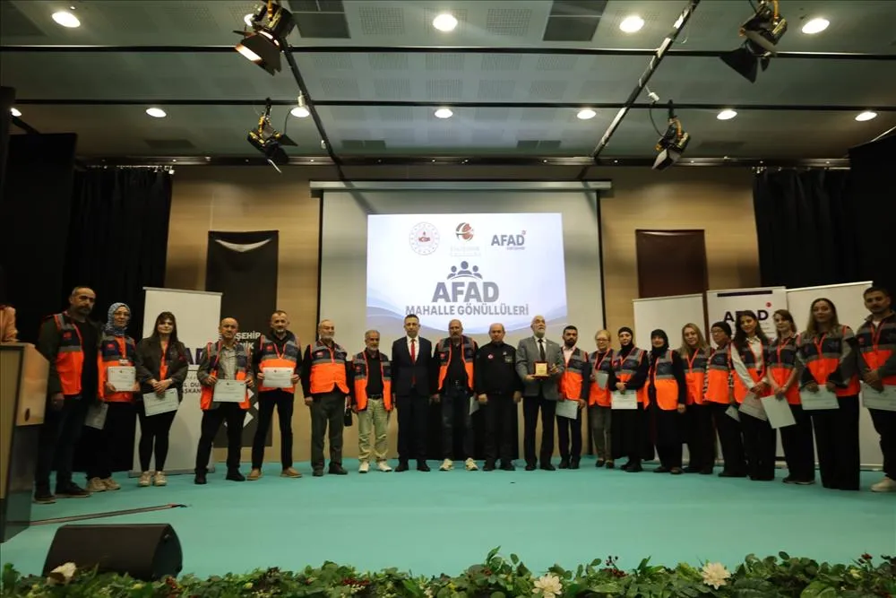 13 Ekim Uluslararası Afet Risklerinin Azaltılması Günü Kapsamında Belge Takdim Töreni Eskişehir Teknik Üniversitesi’nde gerçekleştirildi