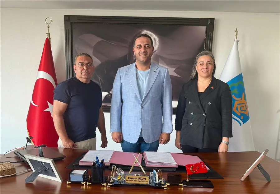 Narlıdere Belediyesi’nde emek kazandı, toplu sözleşmede imzalar atıldı