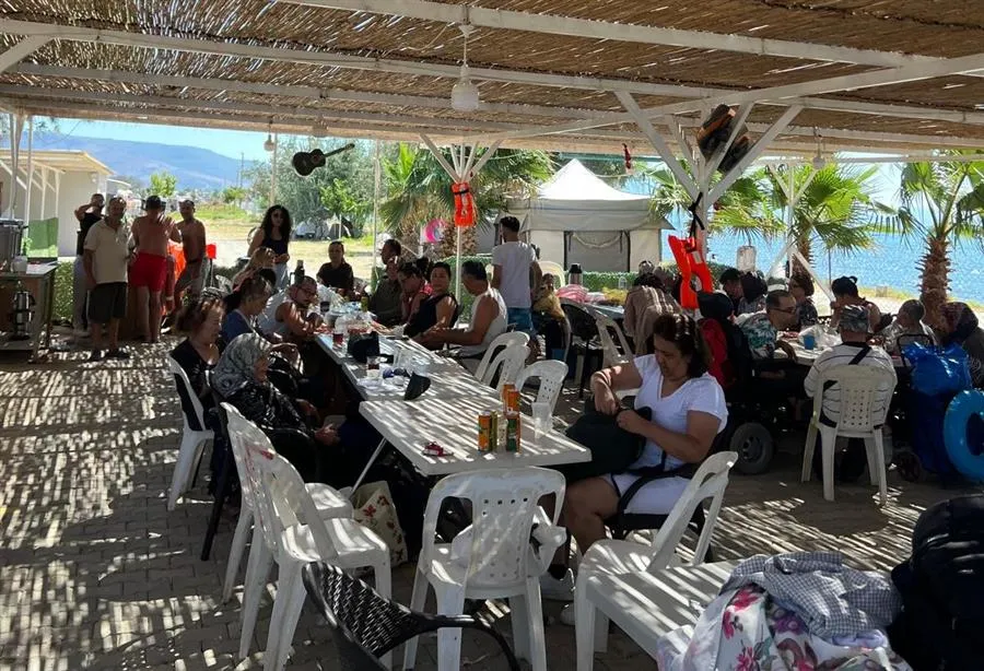 Narlıdere Belediyesi, özel gereksinimli bireyleri denizle buluşturdu