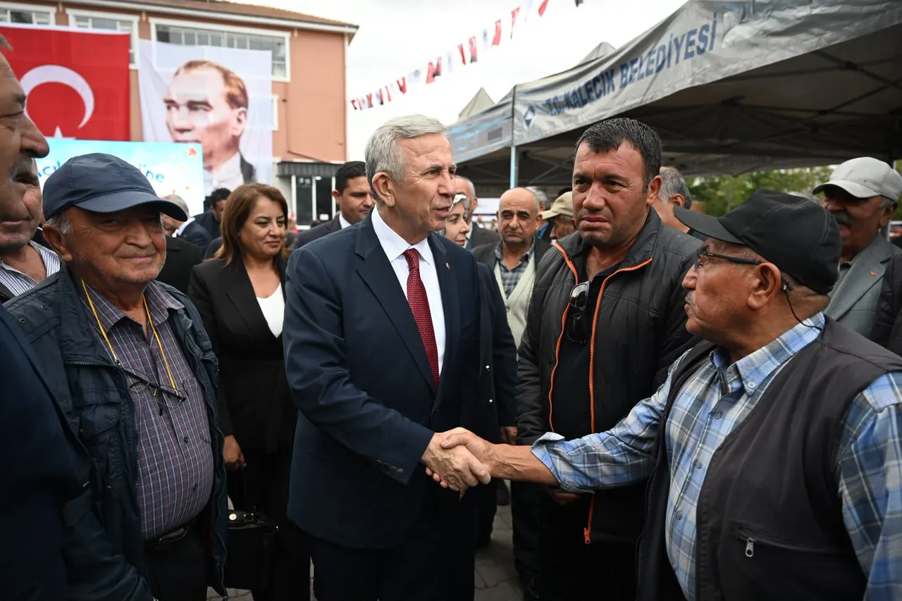 Mansur Yavaş Kalecik’te Sonbahar Şenliği ve toplu açılış törenine katıldı