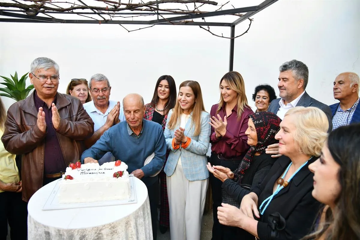 Karesi Belediyesi büyüklerini unutmadı