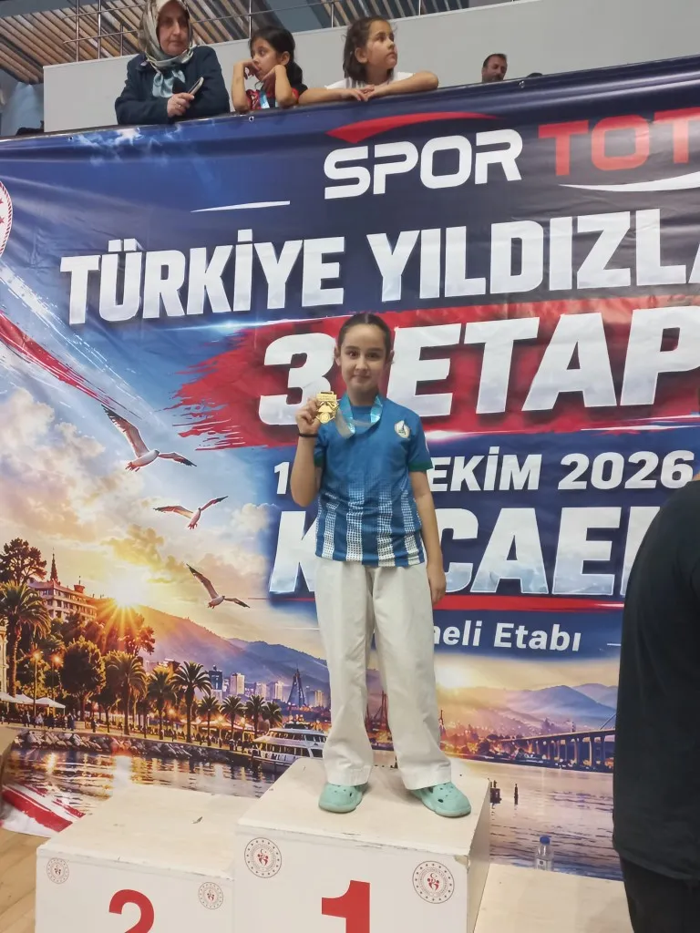 Kartepe’nin karatecilerinden 18 madalyalık başarı