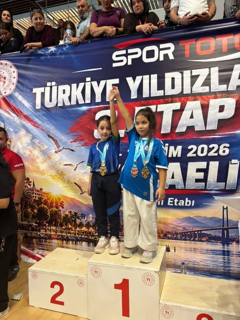 Kartepe’nin karatecilerinden 18 madalyalık başarı