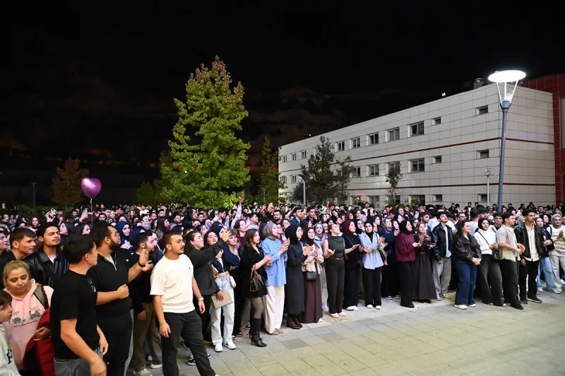 AÇÜ Kampüs Şenliği'ne büyük ilgi