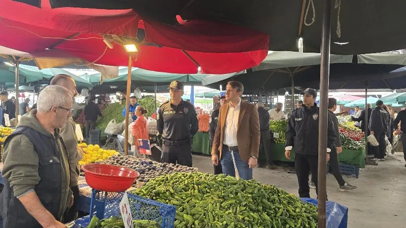 Salı Pazarı ziyareti