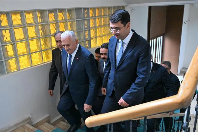 Türkiye Cumhuriyeti’nin son Başbakanı Binali Yıldırım’dan Valiliğe ziyaret