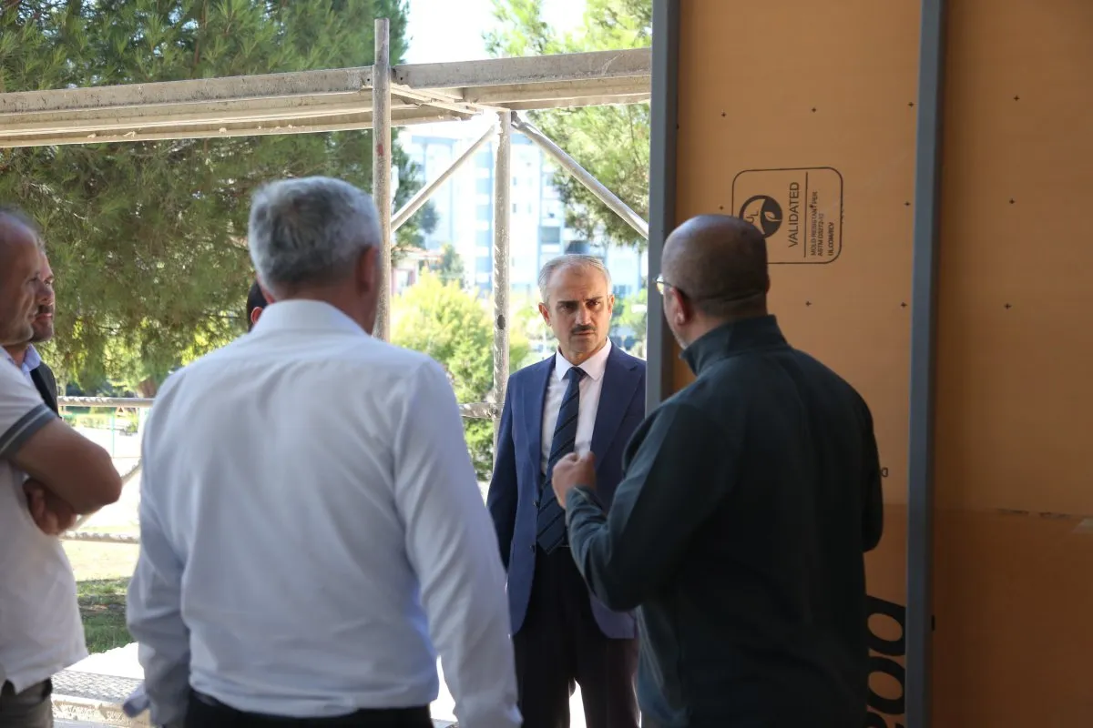 Başkan Çiftçi’den yeni kitap kahve inşaatında inceleme