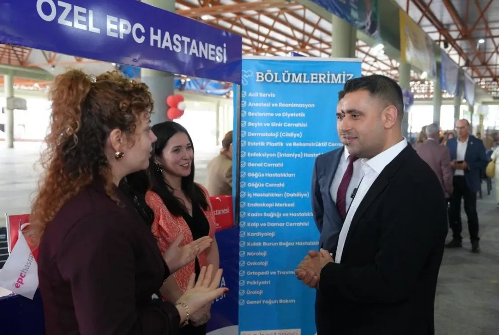 Çukurova Belediyesi 3. Kariyer Fuarı, iş arayanlarla işverenleri buluşturdu
