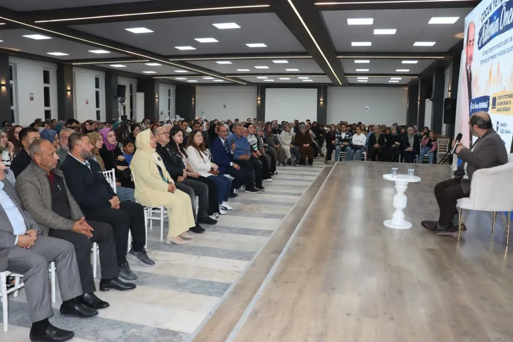 Ömer Demirbağ, İscehisar’da "Gönüllere Dokundu"