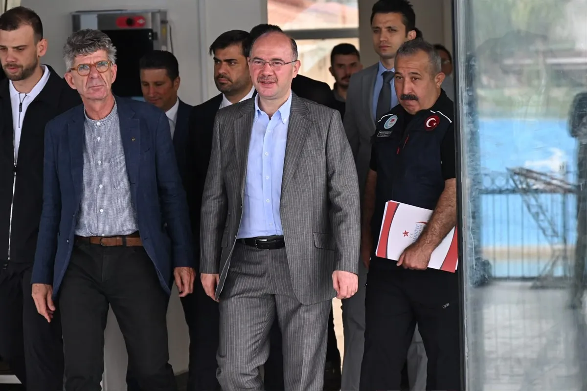 Vali Serdengeçti, Karaçay sosyal tesisleri ve Karatepe Aslantaş Gençlik ve doğa Kampı’nda incelemelerde bulundu