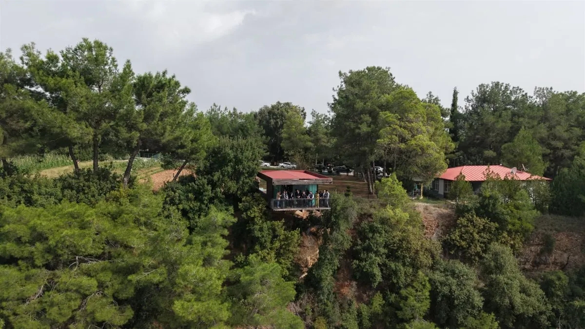 Vali Serdengeçti, Karaçay sosyal tesisleri ve Karatepe Aslantaş Gençlik ve doğa Kampı’nda incelemelerde bulundu