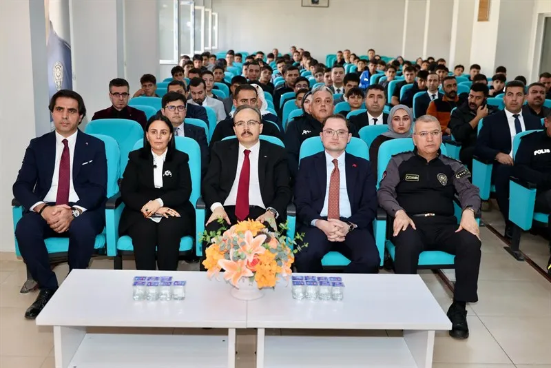 Kurtalan’da şehit polislerin adı kütüphanede yaşatılacak