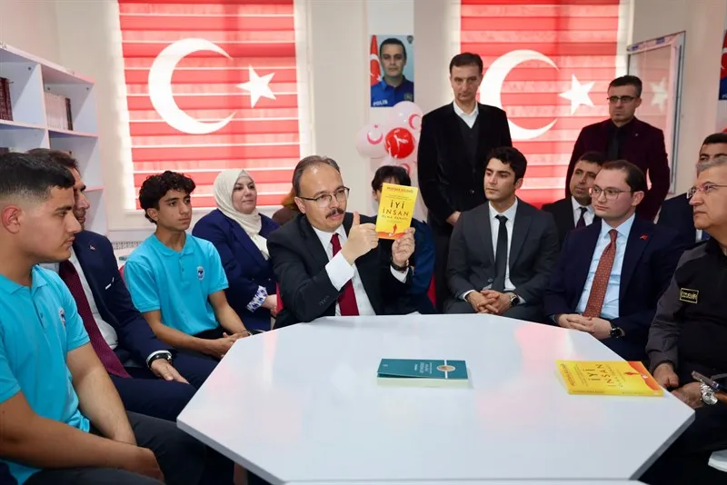 Kurtalan’da şehit polislerin adı kütüphanede yaşatılacak