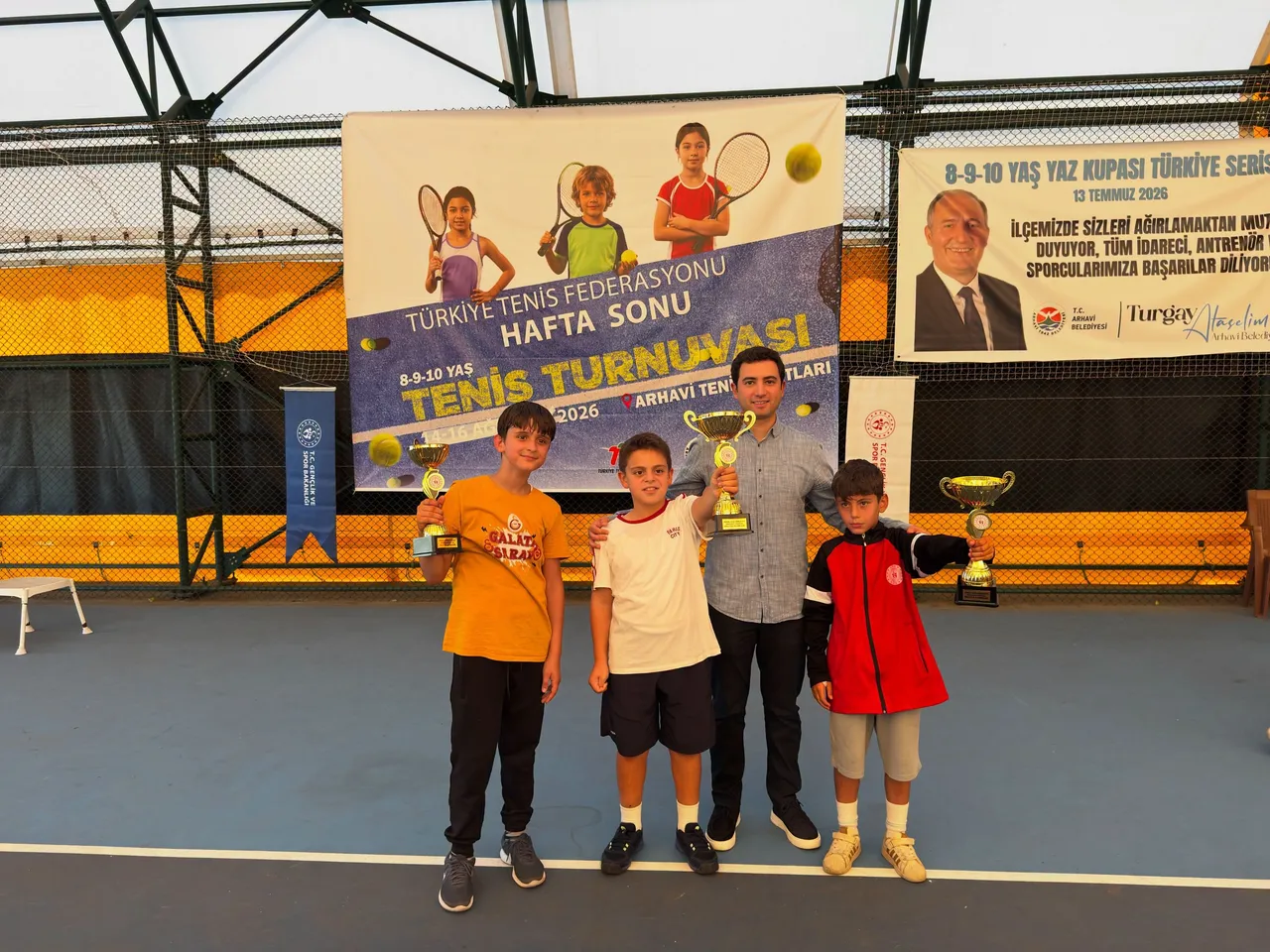 8-9-10 Yaş hafta sonu tenis turnuvası sona erdi