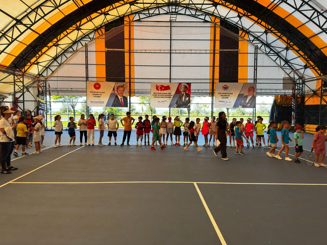 8-9-10 Yaş hafta sonu tenis turnuvası sona erdi