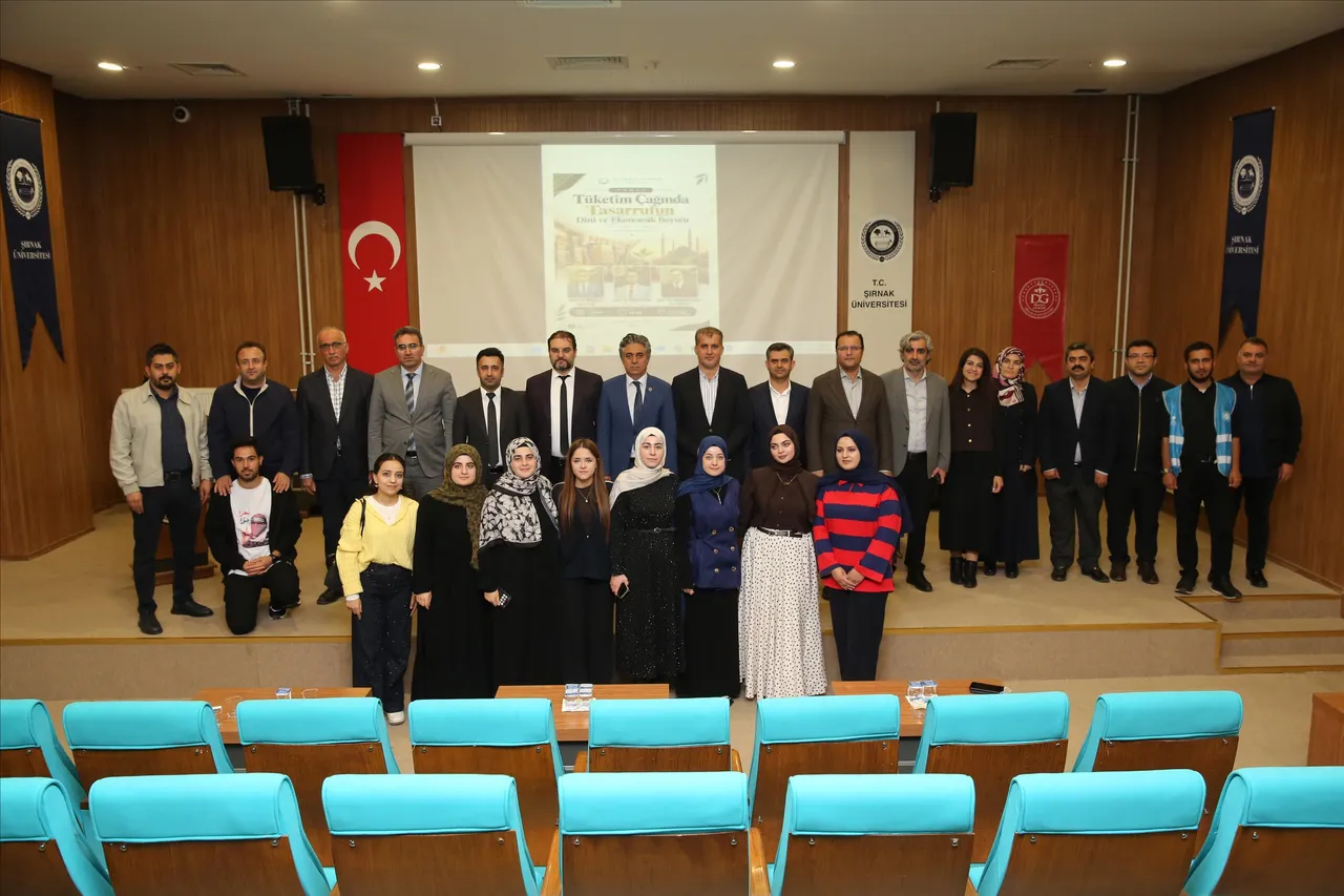 Şırnak Üniversitesinde “Tüketim Çağında Tasarrufun Dini ve Ekonomik Boyutu” paneli düzenlendi