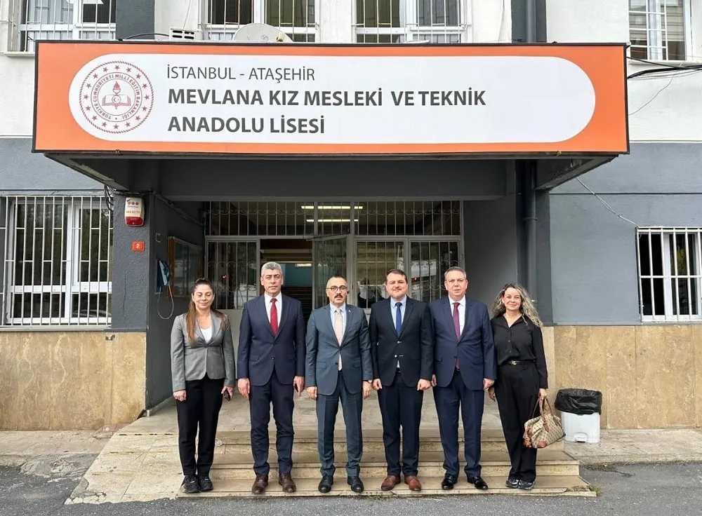 Ataşehir Kaymakamı Arslan okul ziyaretlerinde bulundu