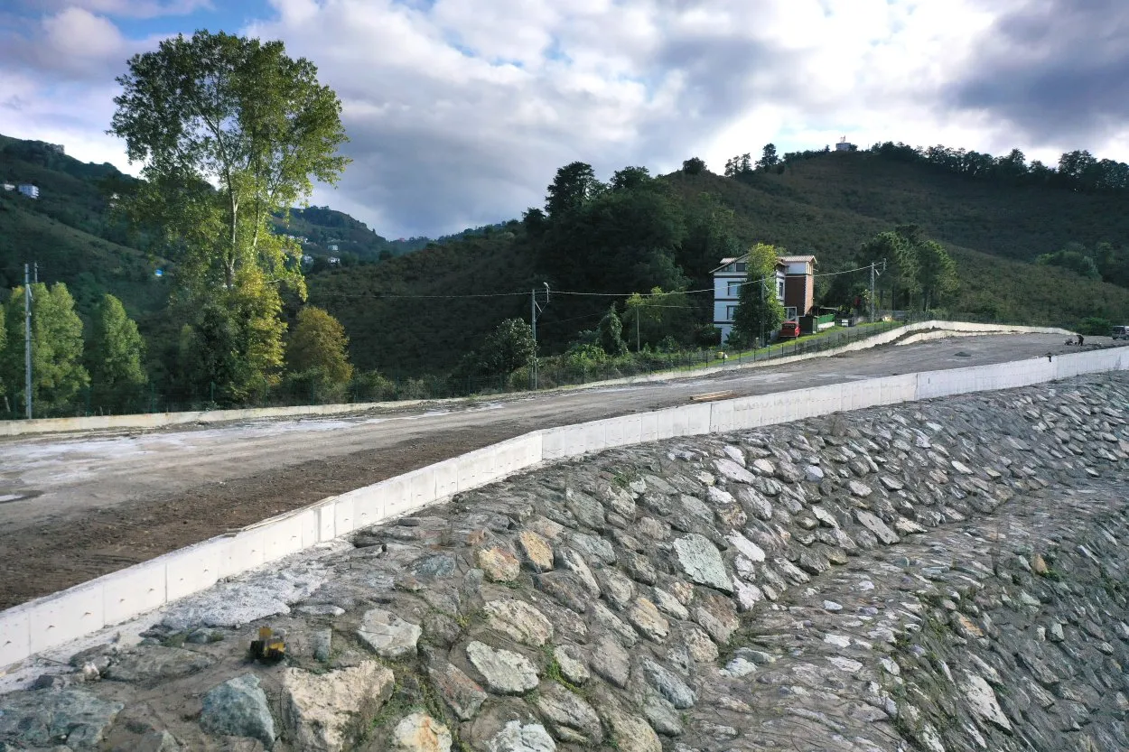 Büyükşehrin dev sağlık yatırımına katkısı sürüyor
