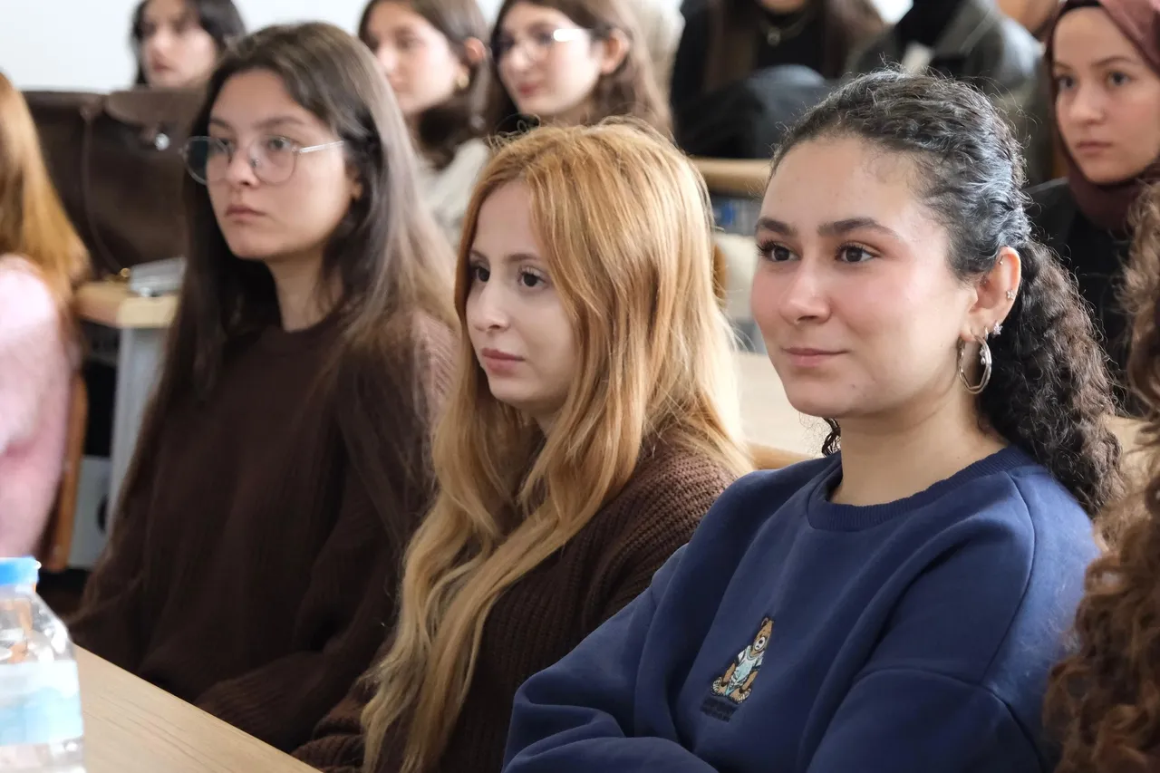 Tokat Cumhuriyet Başsavcı Vekili Coşkun, “Adaletin İzinde” programında öğrencilerle buluştu