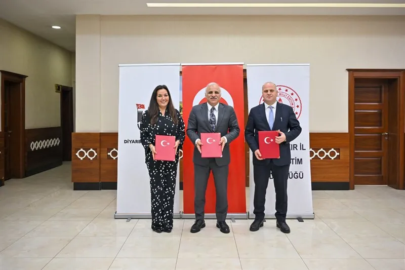 Sur ilçesinde 16 Derslikli İlkokul Yapımı İçin İş Birliği protokolü imzalandı