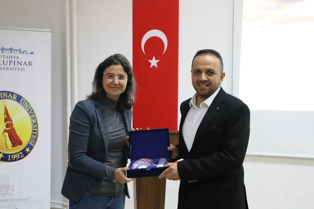 DPÜ’de edebiyat ve yapay zekâ konferansı