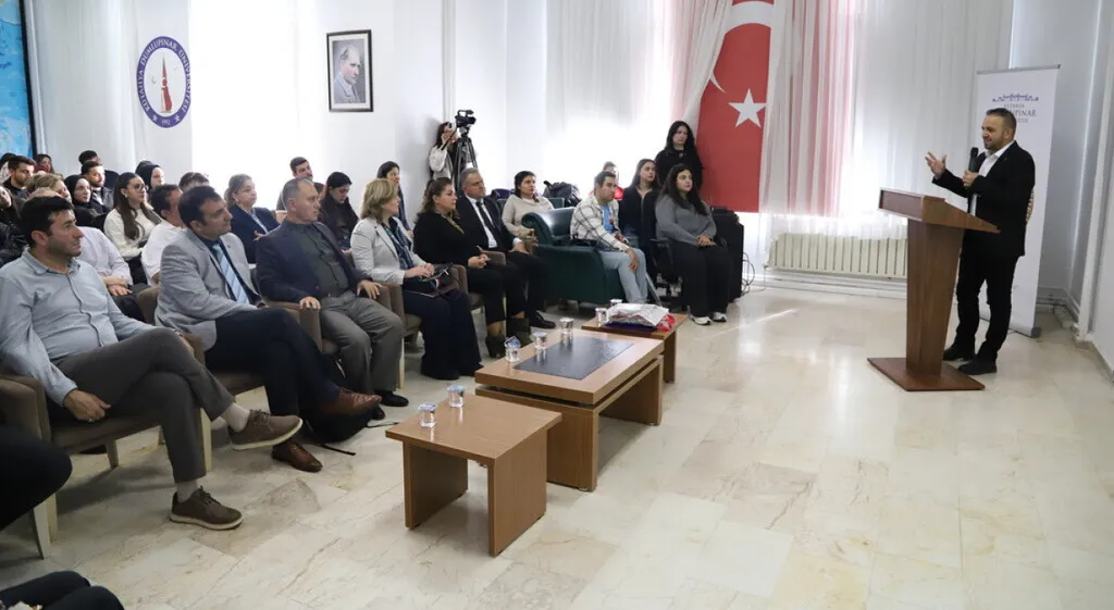 DPÜ’de edebiyat ve yapay zekâ konferansı