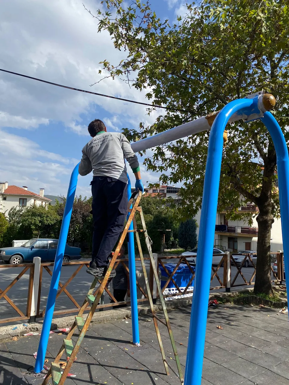 Parklarda yenileme mesaisi