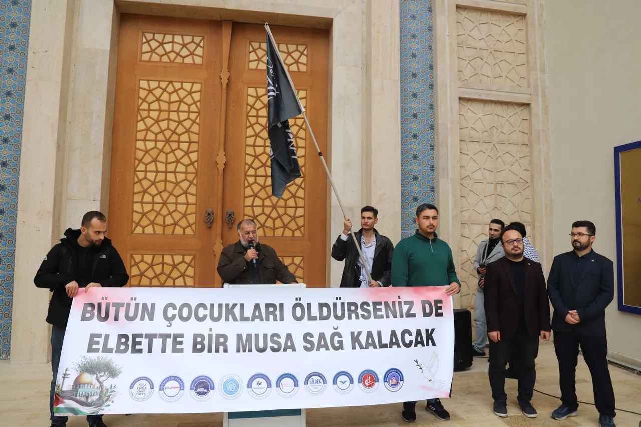 Necmettin Erbakan Üniversitesinde Gazze’ye destek yürüyüşü