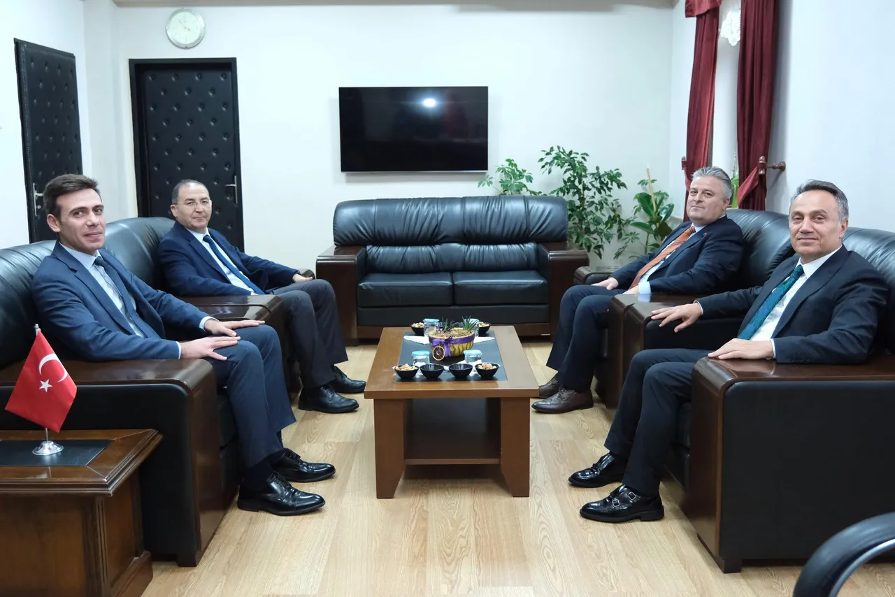 Tokat Gaziosmanpaşa Üniversitesi Rektörü Yılmaz’dan Pazar’da makam ziyaretleri
