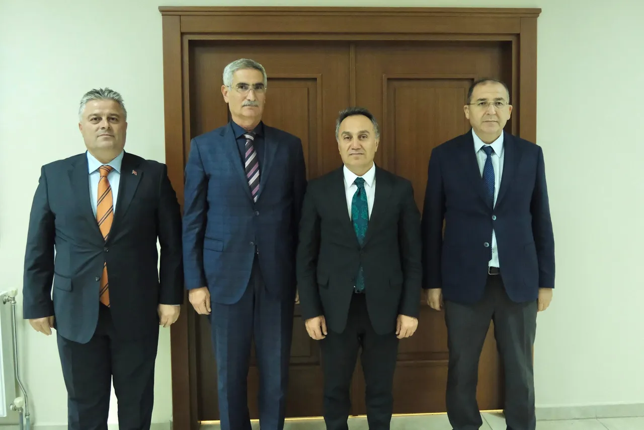 Tokat Gaziosmanpaşa Üniversitesi Rektörü Yılmaz’dan Pazar’da makam ziyaretleri