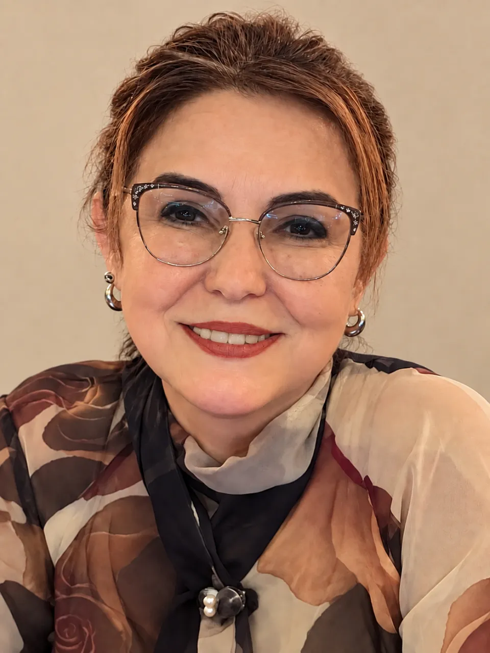 Hadiye Yılmaz’ın yeni kitabı Cumhuriyet’in yüz yıllık tarihini ele alıyor