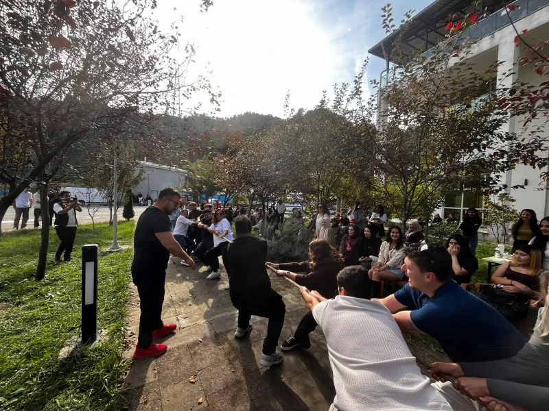 Arhavi Yerleşkesinde öğrenci toplulukları tanışma etkinliği düzenlendi