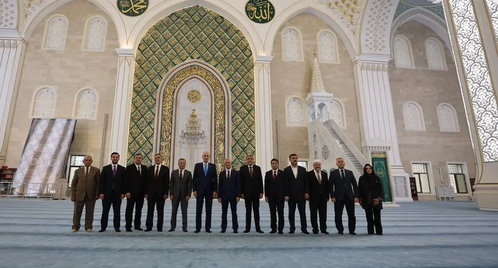 TBMM Başkanı Numan Kurtulmuş Şahinbey Millet Camii?ni ziyaret etti