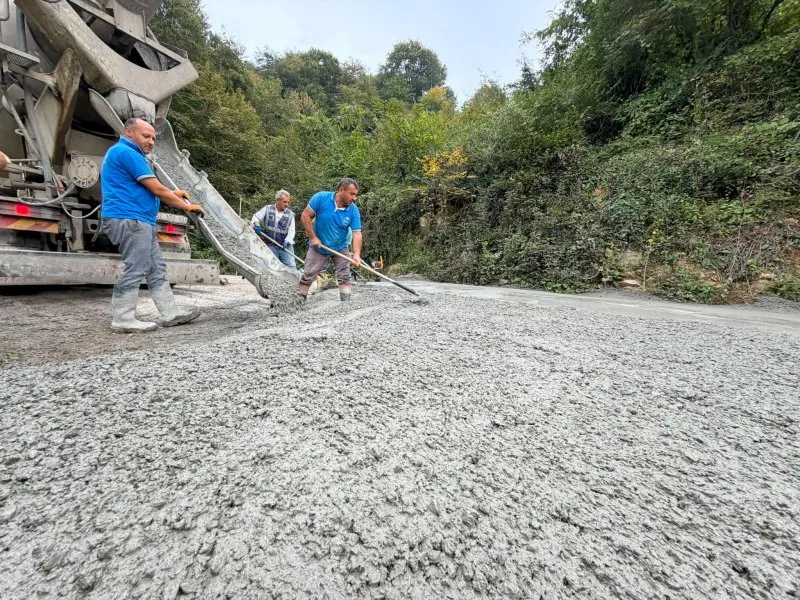 Fatsa’da son 1 ayda 2 bin 350 metre beton yol yapıldı