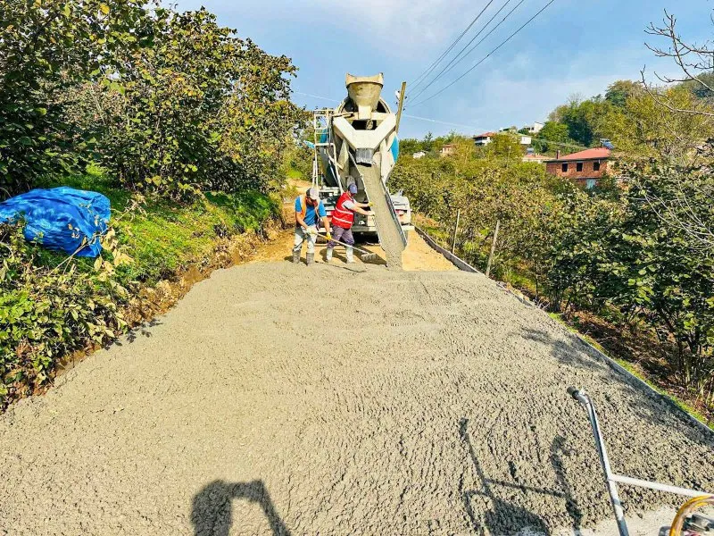 Fatsa’da son 1 ayda 2 bin 350 metre beton yol yapıldı