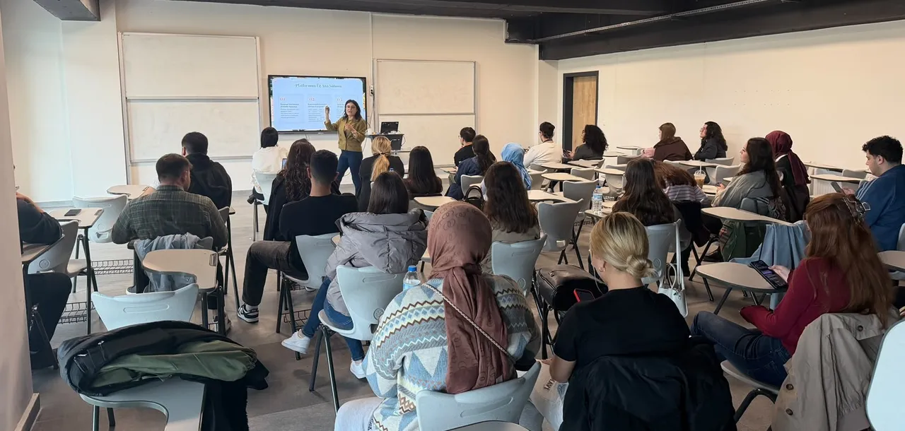 Mudanya Üniversitesinde “İyilik Var” dijital gönüllülük Platformu tanıtıldı