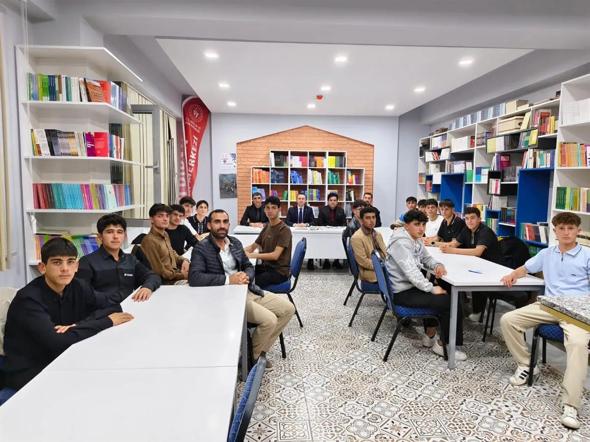 Gençlerle baş başa Projesi yeni dönemde de devam ediyor