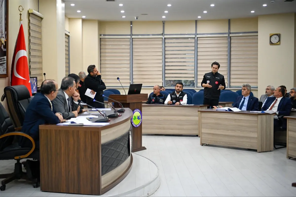 Yalova İl Afet ve Acil Durum Koordinasyon Kurulu toplantısı gerçekleştirildi
