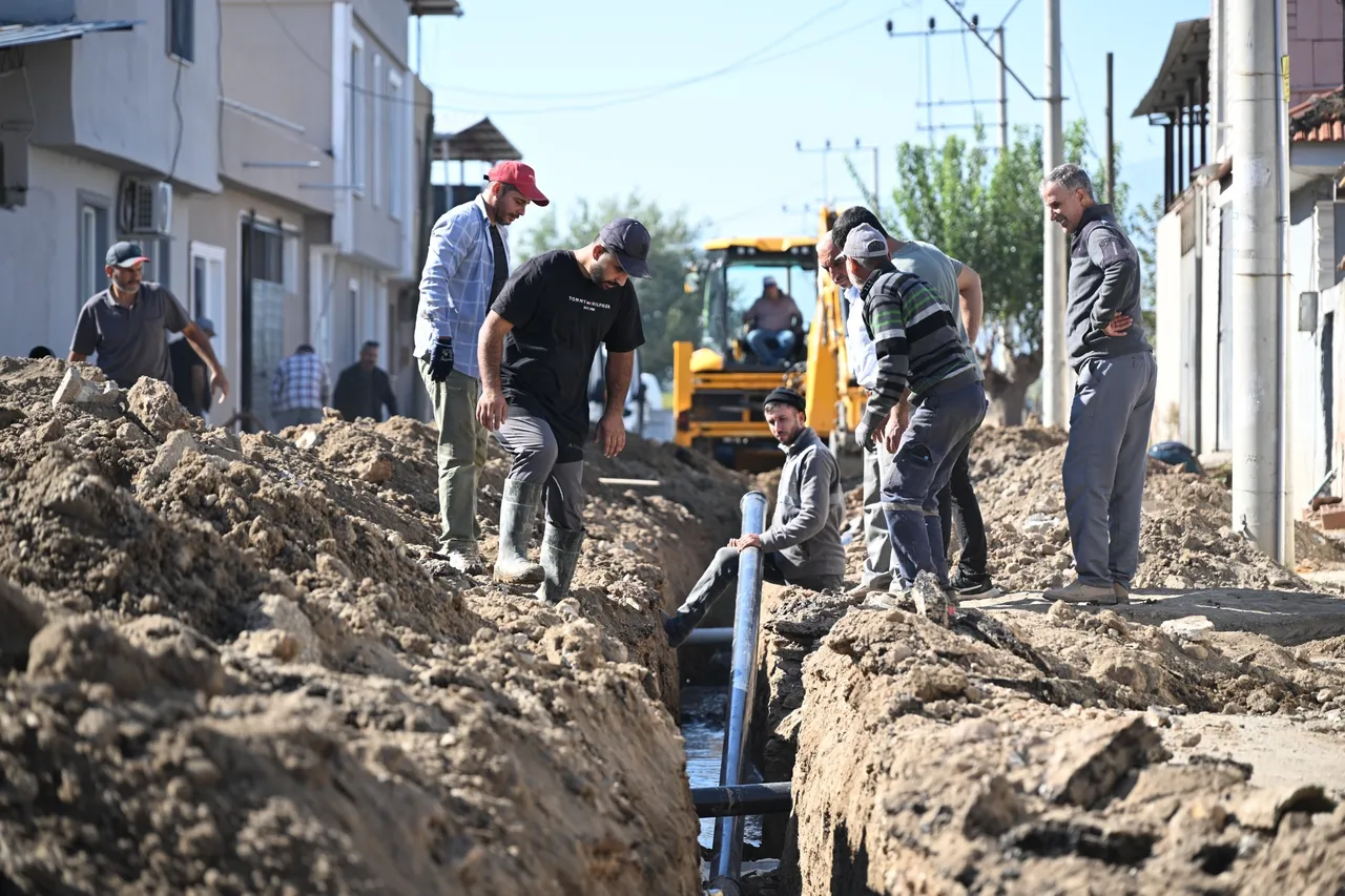 Yeşilköy’ün 40 yıllık içme suyu altyapısı yenilendi