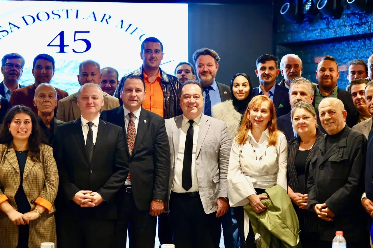 Başkan Dutlulu, Manisa Dostlar Meclisi’nde vatandaşlarla buluştu