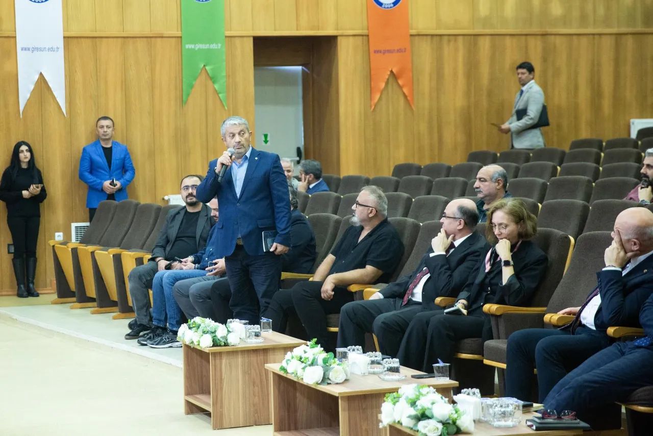 GRÜ'de Rektör-İdari Personel Buluşması gerçekleştirildi