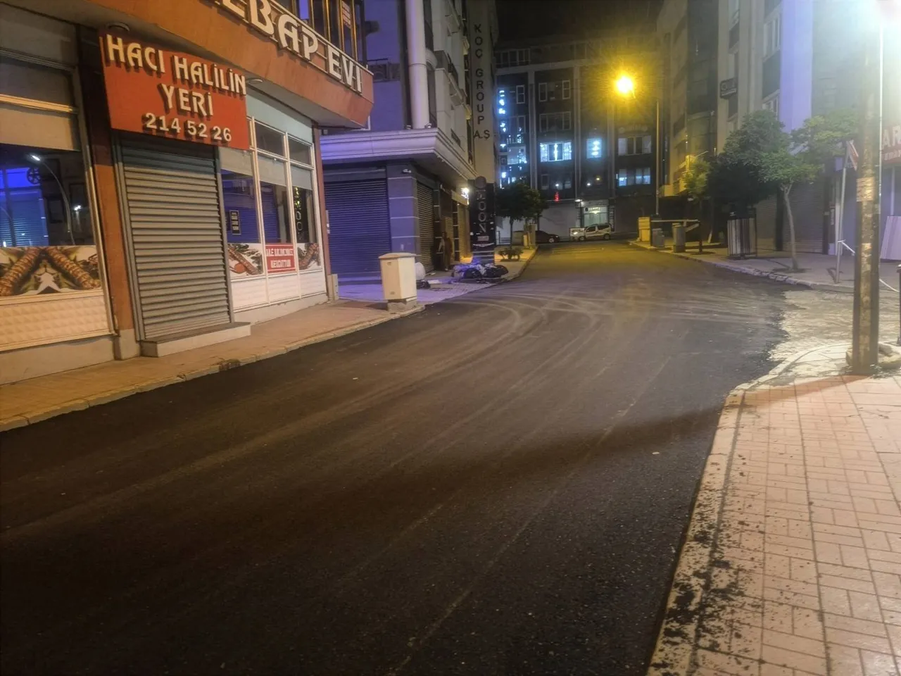 İpekyolu Belediyesi Zerbank Sokak’ı asfaltlayarak halkın hizmetine sundu