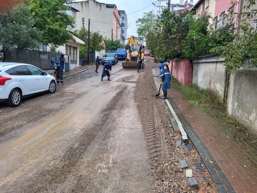 Gebze Belediyesi’nden sağanak yağışa karşı kapsamlı mücadele