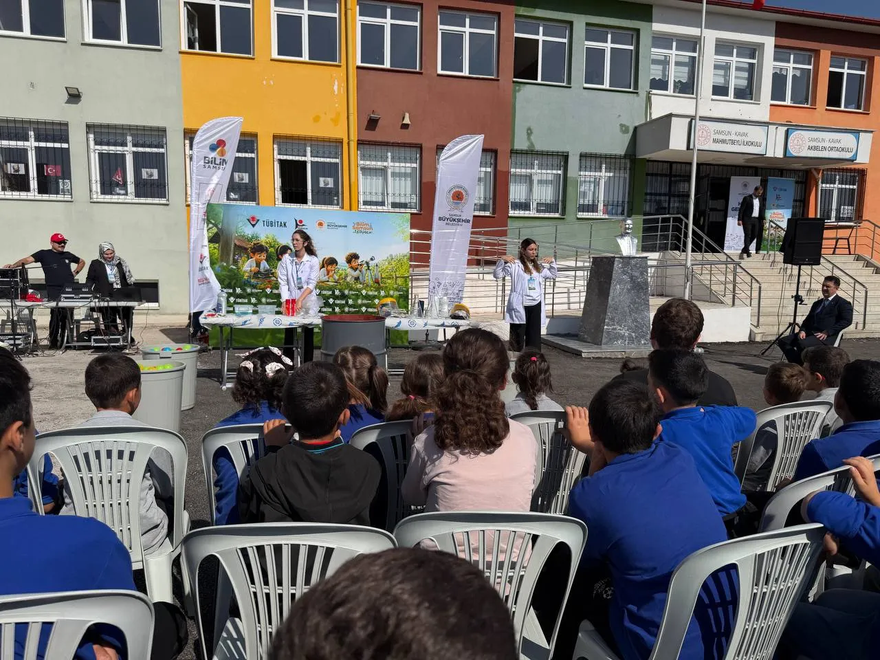 Bilim Samsun bilimi köy okullarına taşıyor