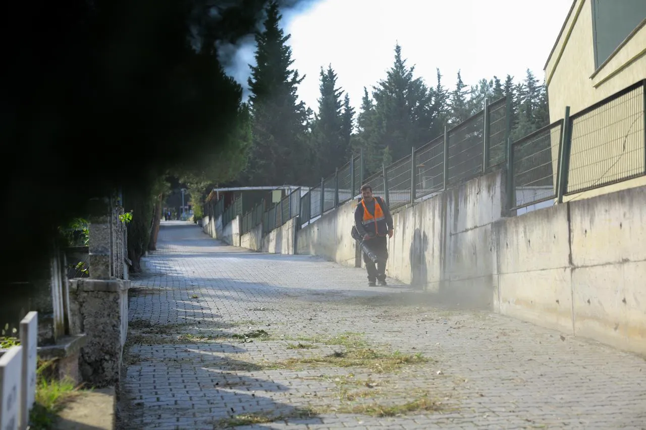 Kesintisiz cenaze hizmeti ve mezarlıklarda kapsamlı çalışma