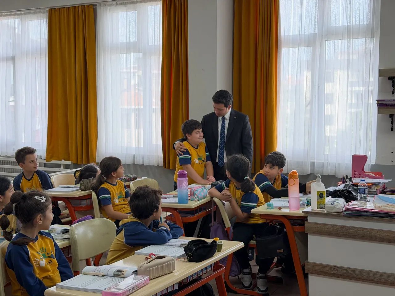 Kaymakam Güzel'den okul ziyaretleri