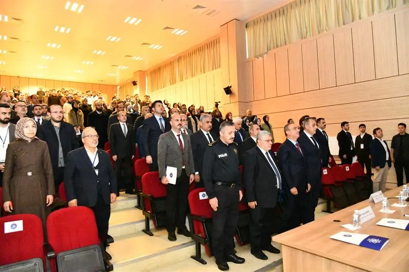 Vali Soytürk 3. Uluslararası Çağdaş Dini Meseleler Sempozyumu’na katıldı