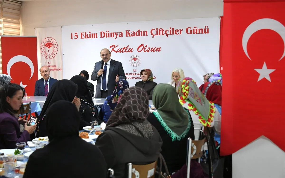 Vali Ustaoğlu, kadın çiftçilerle buluştu