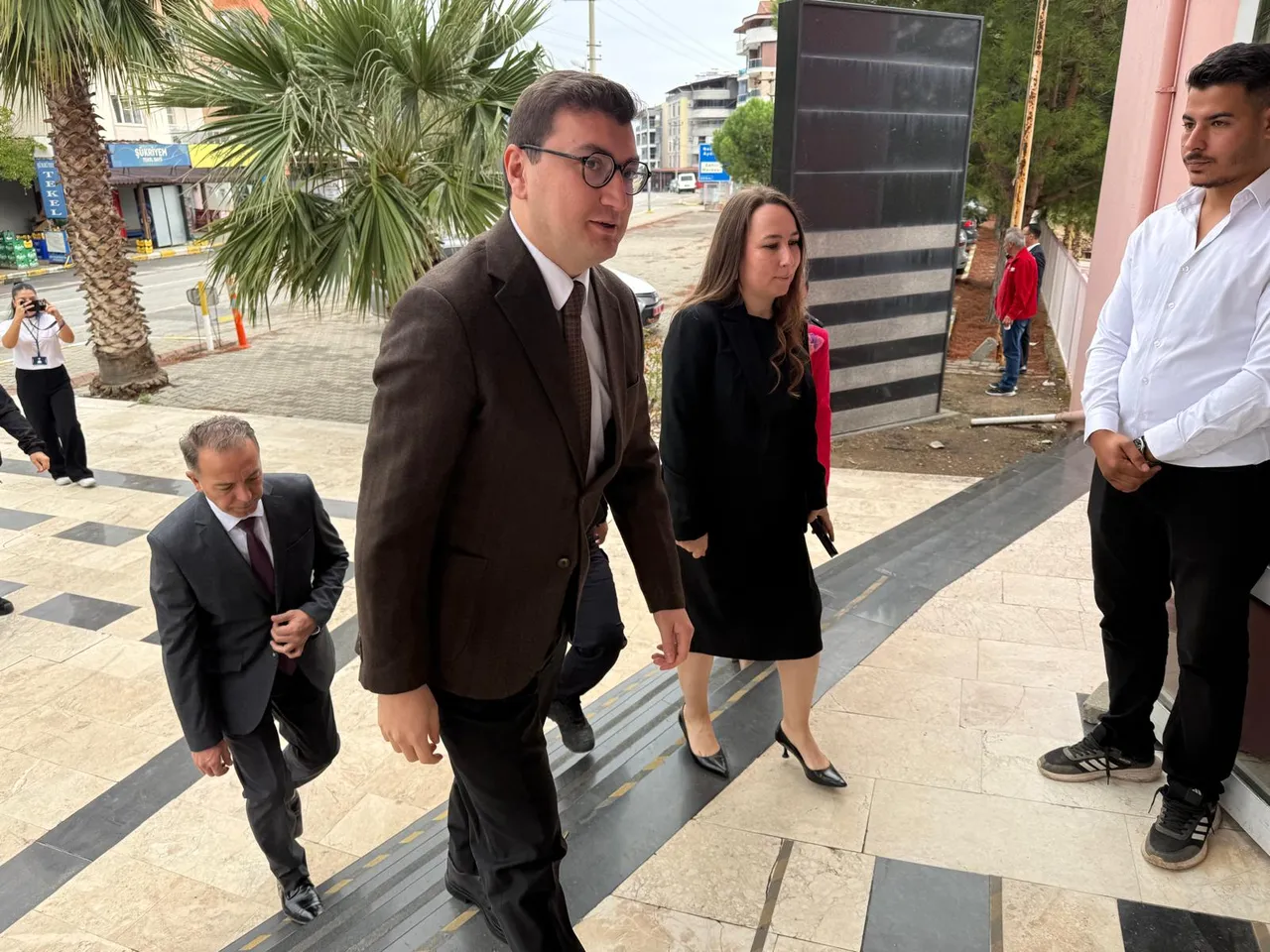 Bozdoğan meslek yüksekokulunda Kızılay Kampüs Mağazası açıldı