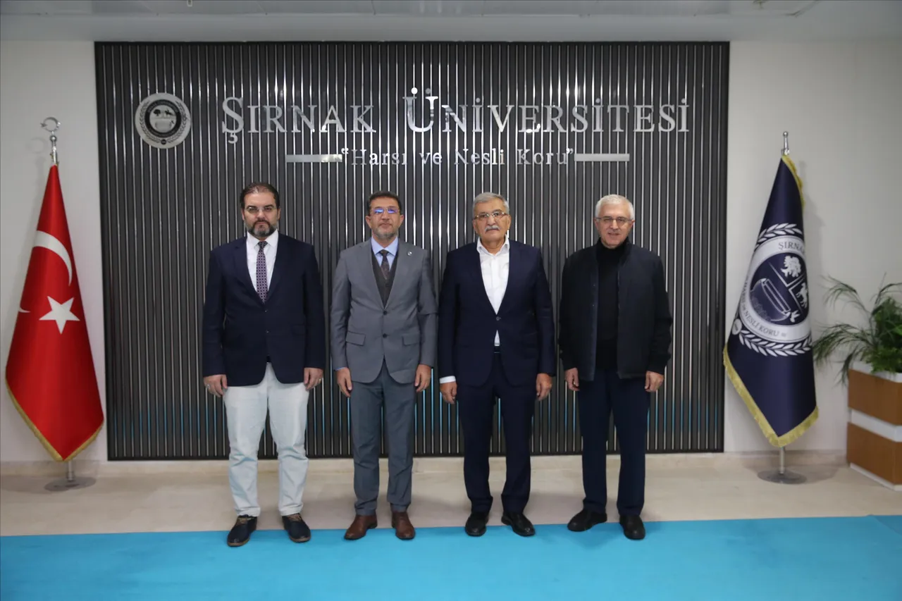 Beykoz Belediyesi Eski Başkanı Aydın ve Berk, Rektör Alkış’ı ziyaret etti